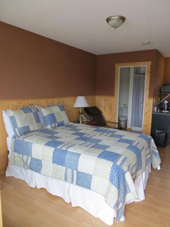 Fort Motel Форт-Маклауд Номер фото