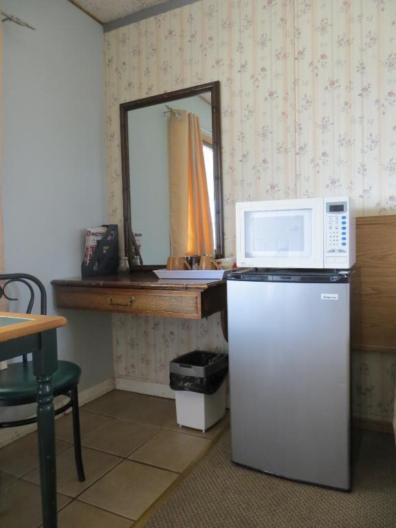 Fort Motel Форт-Маклауд Номер фото