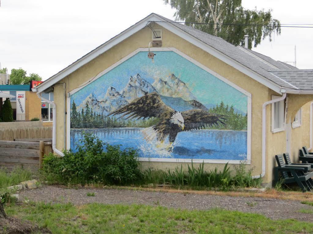 Fort Motel Форт-Маклауд Екстер'єр фото